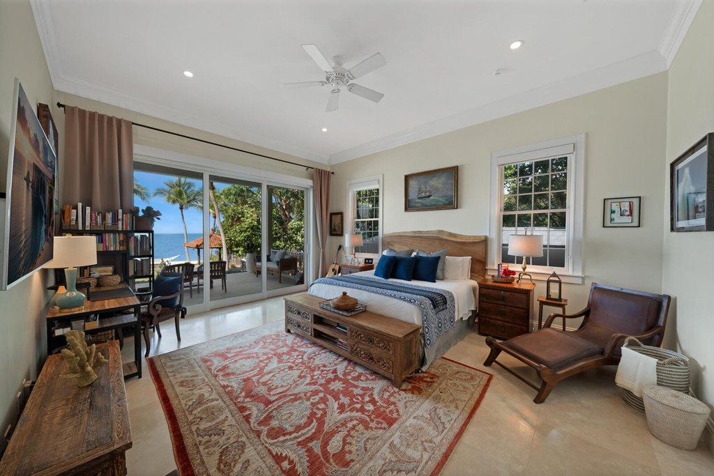 Upper Matecumbe Key Islamorada, Florida, 33036, United States, 7 Bedrooms Bedrooms, ,9.5 BathroomsBathrooms,Residential,Forsale,1971981