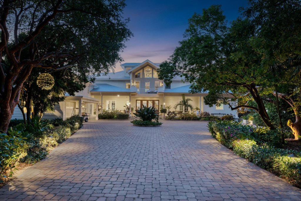 Upper Matecumbe Key Islamorada, Florida, 33036, United States, 7 Bedrooms Bedrooms, ,9.5 BathroomsBathrooms,Residential,Forsale,1971981