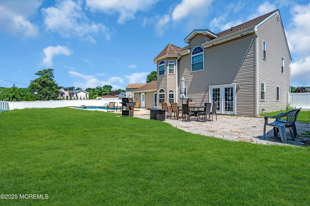 Howell, New Jersey, 07731, United States, 4 Bedrooms Bedrooms, ,2.5 BathroomsBathrooms,Residential,Forsale,1946006