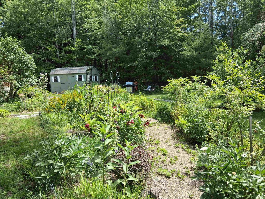 Alton, New Hampshire, 03809, United States, 3 Bedrooms Bedrooms, ,2.5 BathroomsBathrooms,Residential,Forsale,1933929