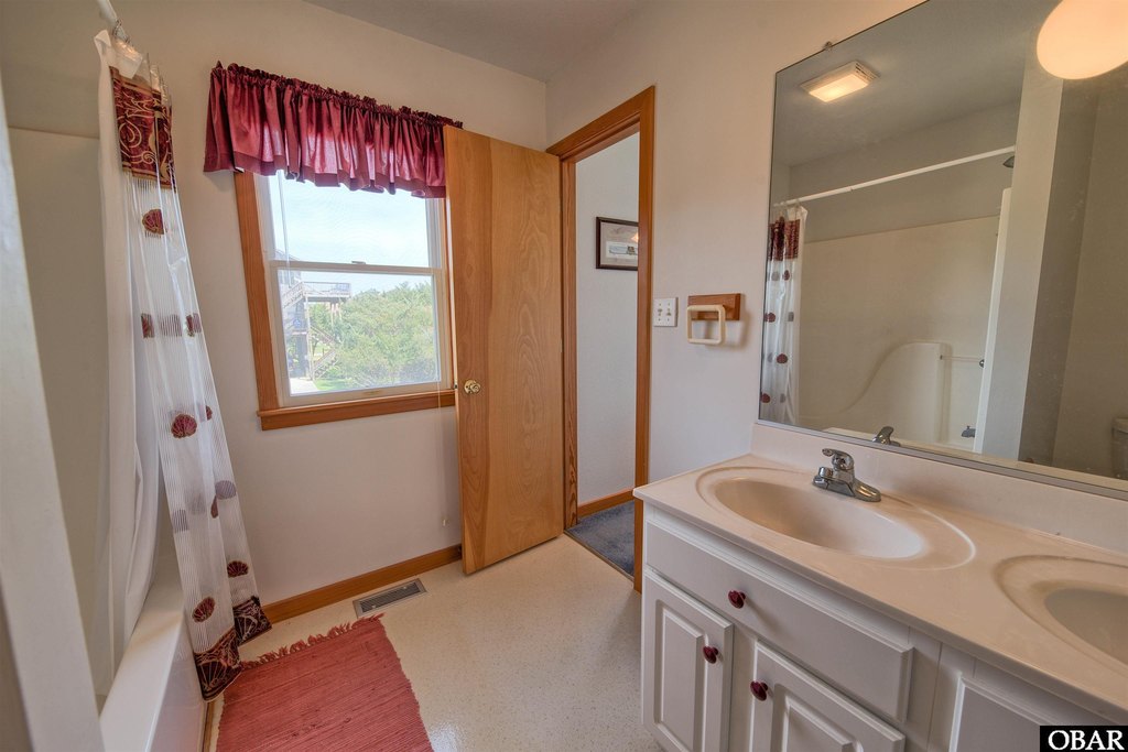 Frisco, North Carolina, 27936, United States, 4 Bedrooms Bedrooms, ,3.5 BathroomsBathrooms,Residential,Forsale,1914403