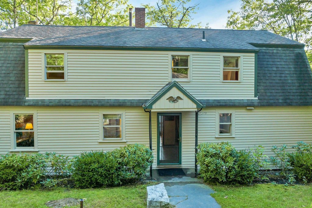 Holderness, New Hampshire, 03245, United States, 4 Bedrooms Bedrooms, ,3 BathroomsBathrooms,Residential,Forsale,1893911