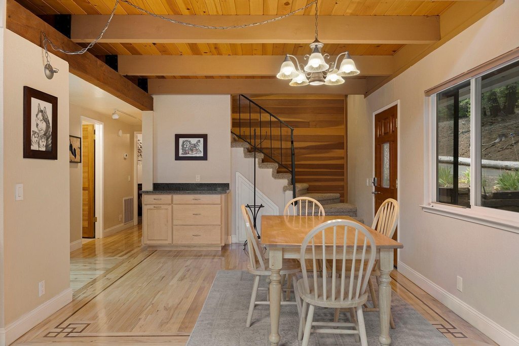 Lake Almanor, California, 96137, United States, 3 Bedrooms Bedrooms, ,2 BathroomsBathrooms,Residential,Forsale,1910297