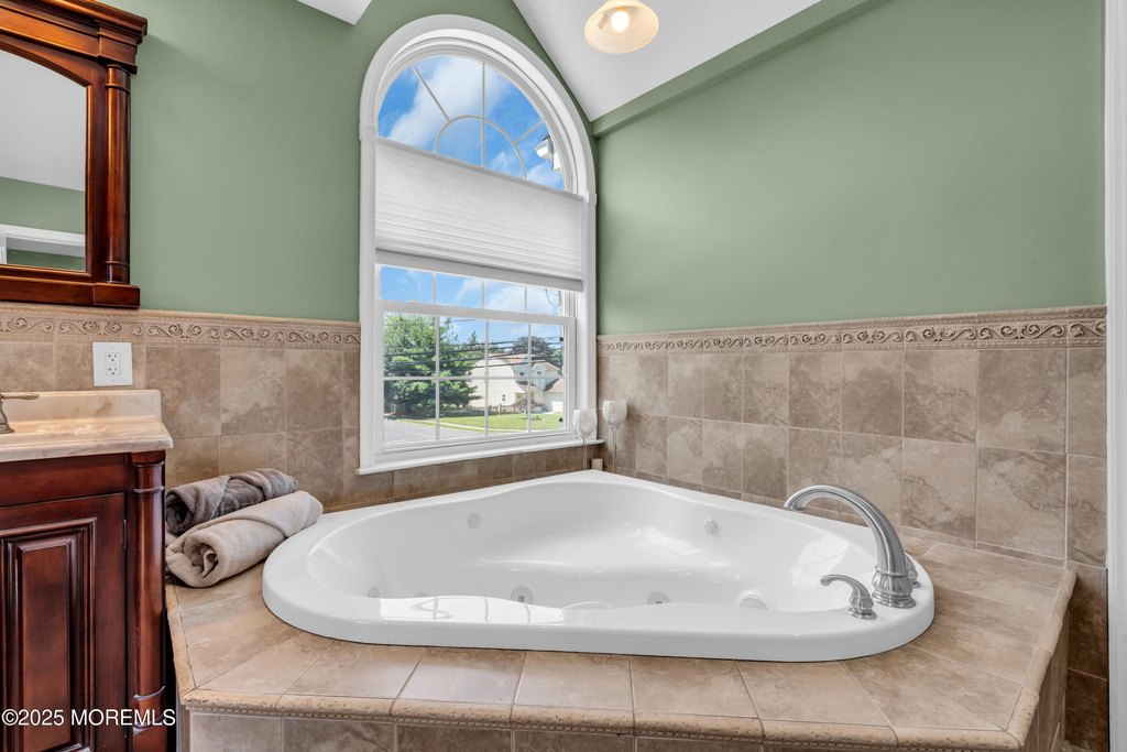 Howell, New Jersey, 07731, United States, 4 Bedrooms Bedrooms, ,2.5 BathroomsBathrooms,Residential,Forsale,1946006