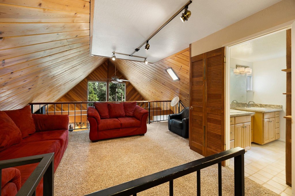 Lake Almanor, California, 96137, United States, 3 Bedrooms Bedrooms, ,2 BathroomsBathrooms,Residential,Forsale,1910297