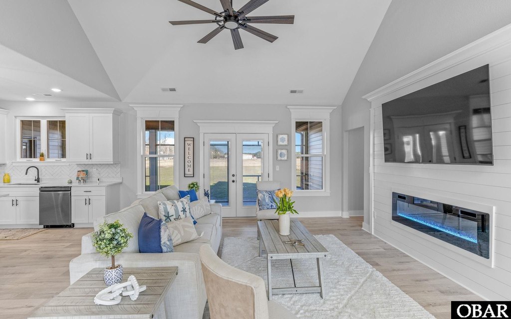 Barco, North Carolina, 27917, United States, 4 Bedrooms Bedrooms, ,3.5 BathroomsBathrooms,Residential,Forsale,1892317