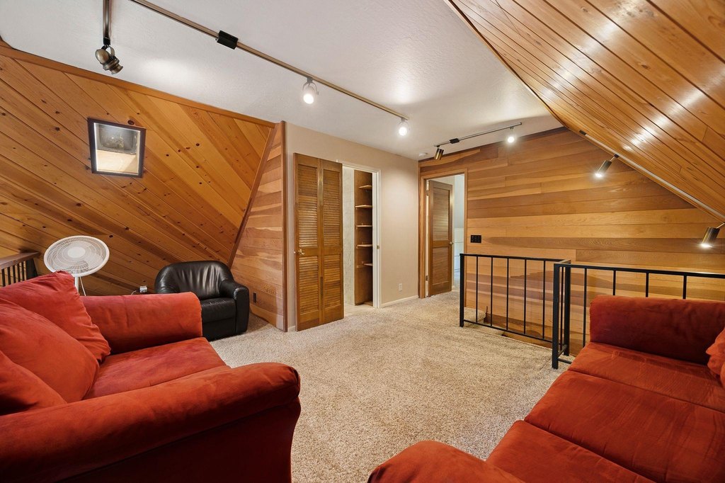 Lake Almanor, California, 96137, United States, 3 Bedrooms Bedrooms, ,2 BathroomsBathrooms,Residential,Forsale,1910297