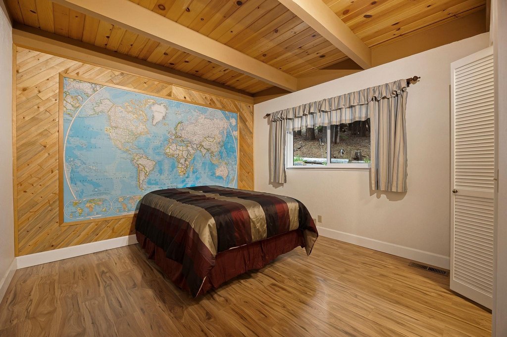Lake Almanor, California, 96137, United States, 3 Bedrooms Bedrooms, ,2 BathroomsBathrooms,Residential,Forsale,1910297