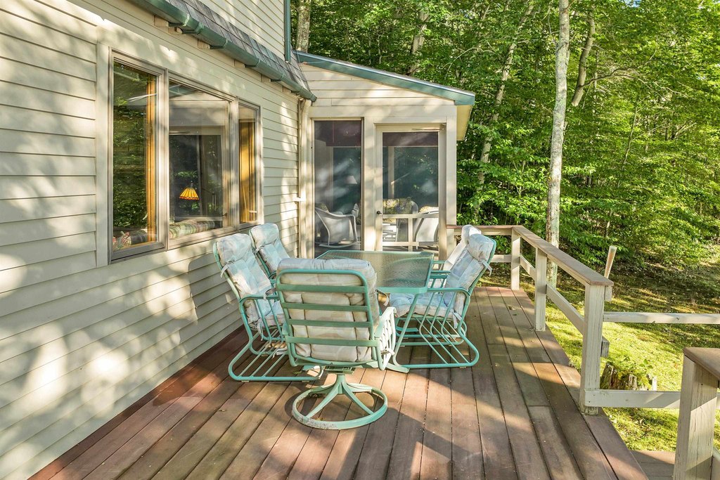 Holderness, New Hampshire, 03245, United States, 4 Bedrooms Bedrooms, ,3 BathroomsBathrooms,Residential,Forsale,1893911