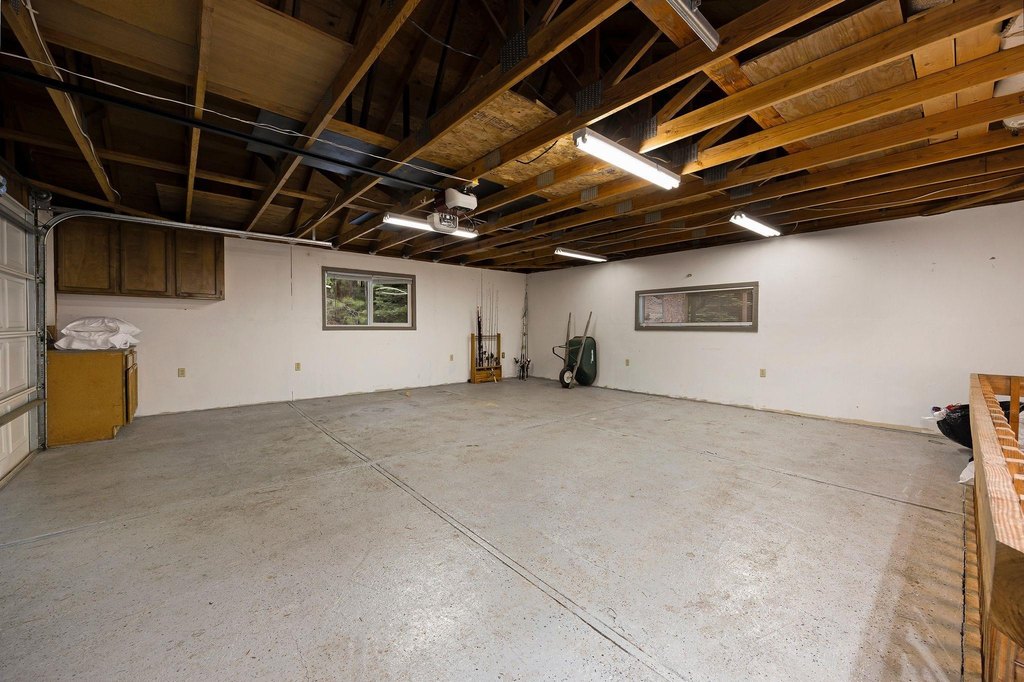 Lake Almanor, California, 96137, United States, 3 Bedrooms Bedrooms, ,2 BathroomsBathrooms,Residential,Forsale,1910297