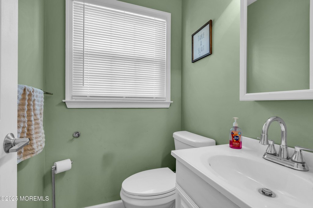 Howell, New Jersey, 07731, United States, 4 Bedrooms Bedrooms, ,2.5 BathroomsBathrooms,Residential,Forsale,1946006