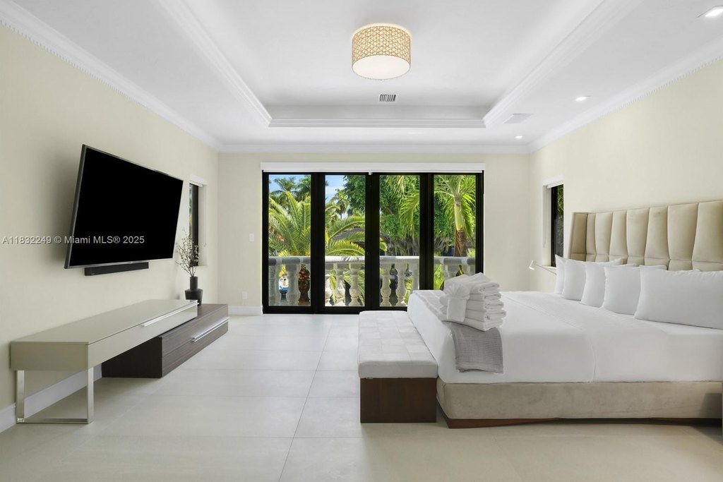 Fort Lauderdale, Florida, 33301, United States, 5 Bedrooms Bedrooms, ,5.5 BathroomsBathrooms,Residential,Forsale,1903979