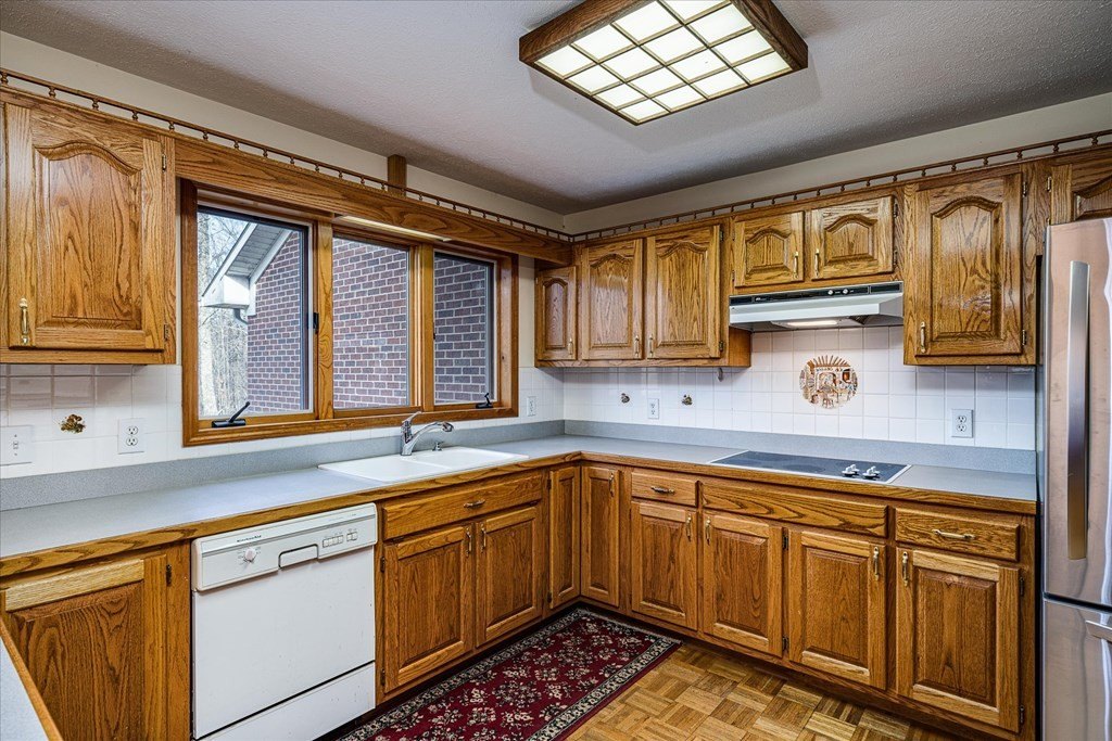 Monterey, Tennessee, 38574, United States, 4 Bedrooms Bedrooms, ,3 BathroomsBathrooms,Residential,Forsale,1954065