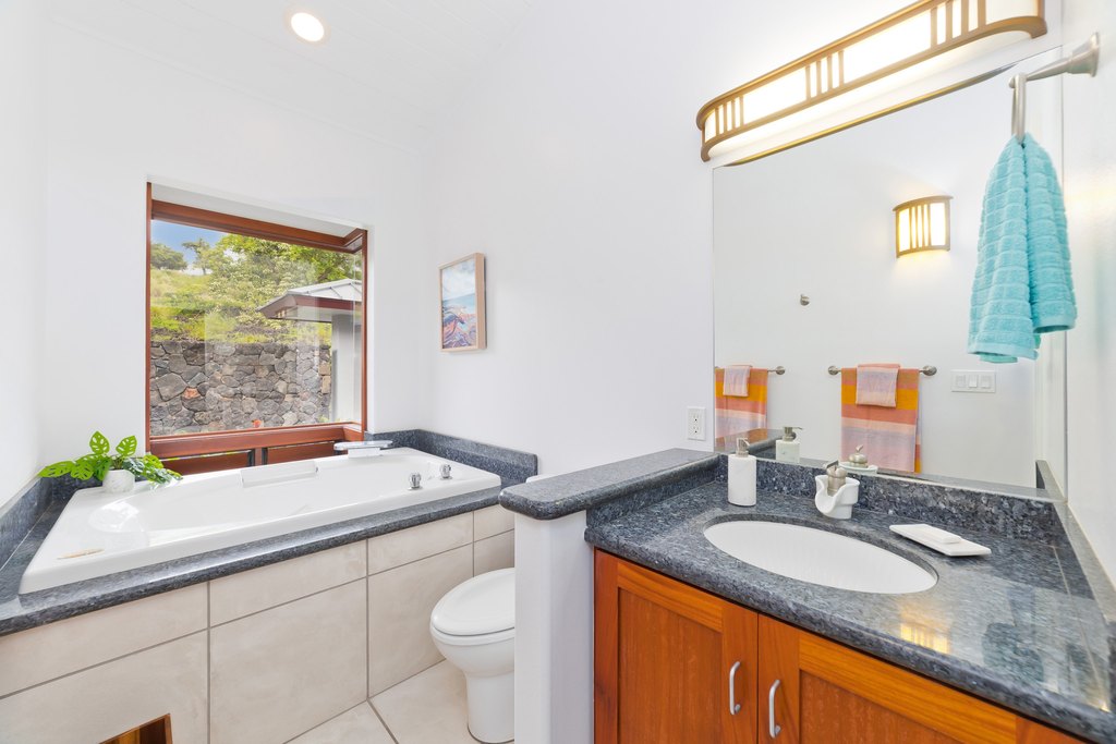 Kailua-Kona, Hawaii, 96740, United States, 4 Bedrooms Bedrooms, ,3 BathroomsBathrooms,Residential,Forsale,1929303
