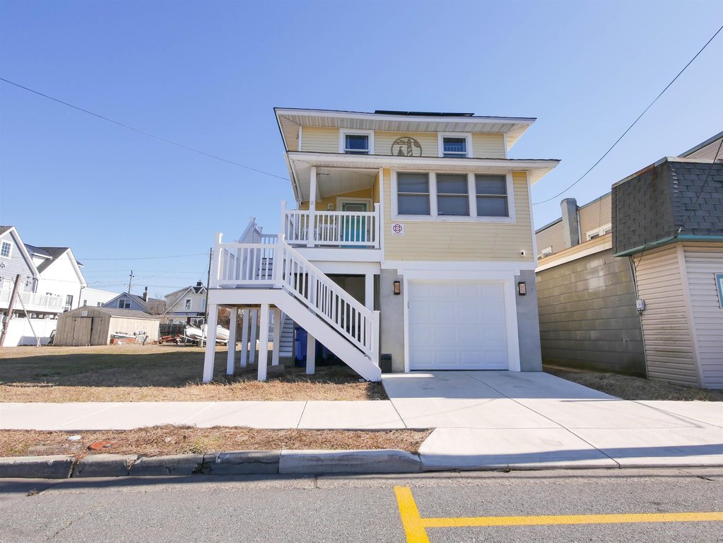 Wildwood, New Jersey, 08260, United States, 3 Bedrooms Bedrooms, ,1.5 BathroomsBathrooms,Residential,Forsale,1994149