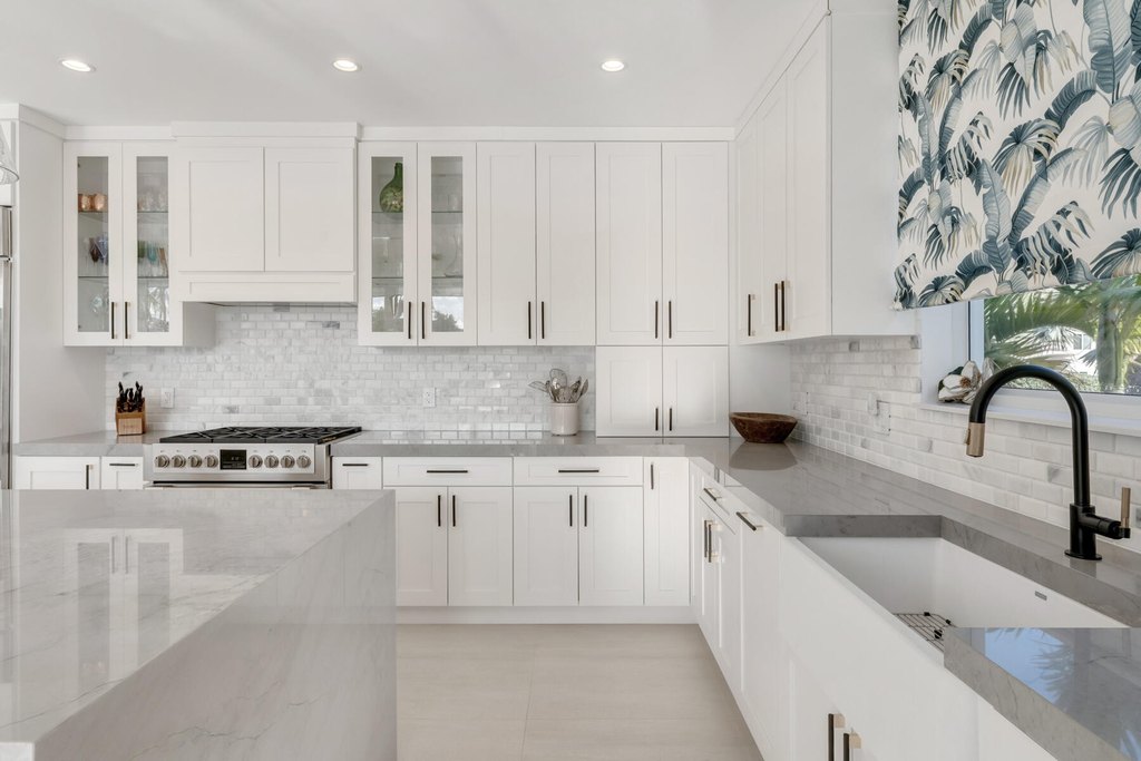 Lower Matecumbe, Florida, 33036, United States, 5 Bedrooms Bedrooms, ,5 BathroomsBathrooms,Residential,Forsale,2011118