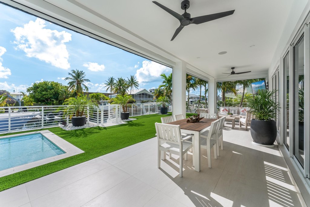 Lower Matecumbe, Florida, 33036, United States, 5 Bedrooms Bedrooms, ,5 BathroomsBathrooms,Residential,Forsale,2011118