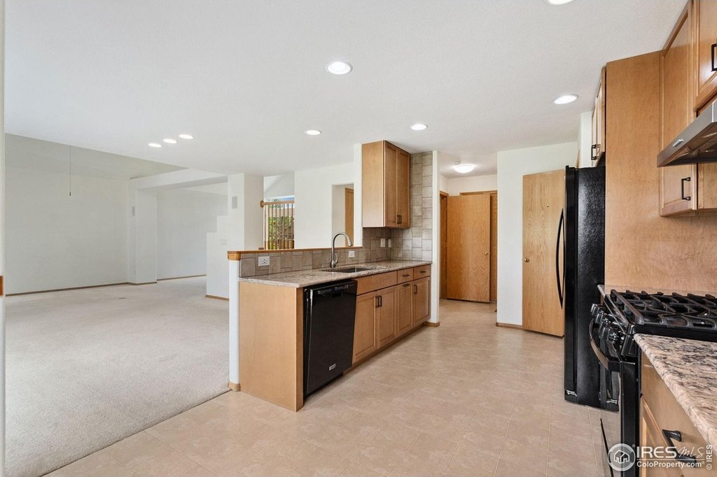 Fort Collins, Colorado, 80526, United States, 3 Bedrooms Bedrooms, ,2.5 BathroomsBathrooms,Residential,Forsale,1903118