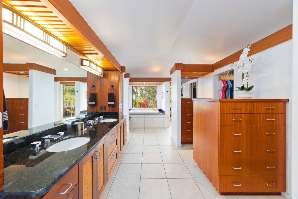 Kailua-Kona, Hawaii, 96740, United States, 4 Bedrooms Bedrooms, ,3 BathroomsBathrooms,Residential,Forsale,1929303
