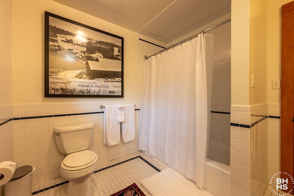 Lake Placid, New York, 12946, United States, 4 Bedrooms Bedrooms, ,3.5 BathroomsBathrooms,Residential,Forsale,1953154