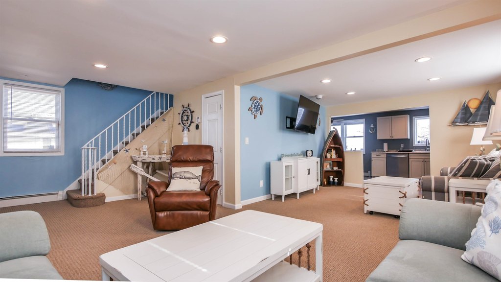 Wildwood, New Jersey, 08260, United States, 3 Bedrooms Bedrooms, ,1.5 BathroomsBathrooms,Residential,Forsale,1994149