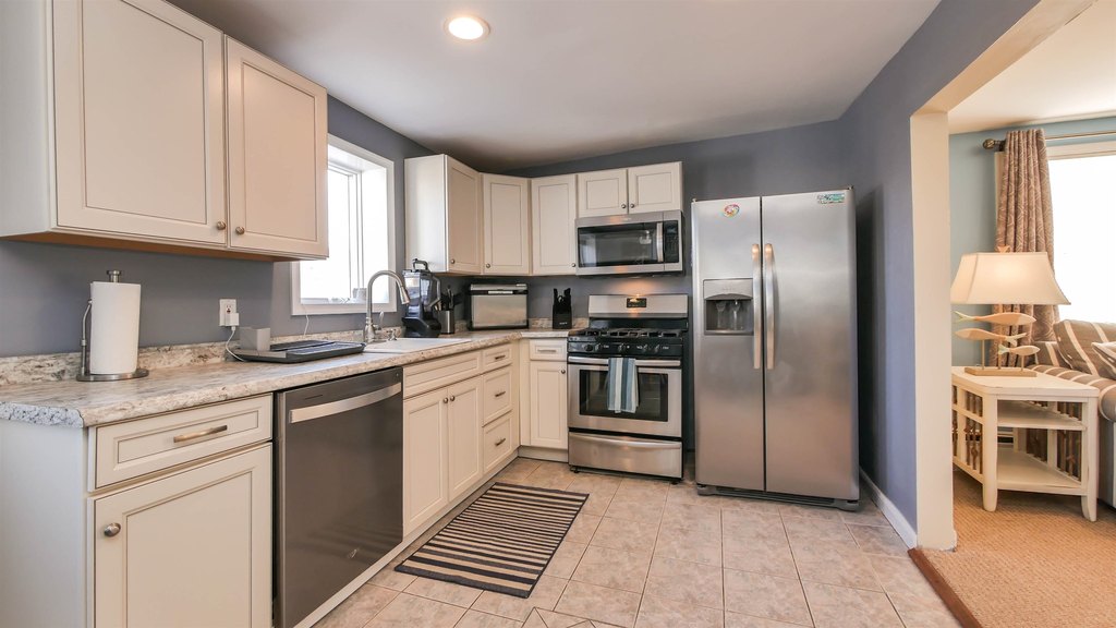 Wildwood, New Jersey, 08260, United States, 3 Bedrooms Bedrooms, ,1.5 BathroomsBathrooms,Residential,Forsale,1994149