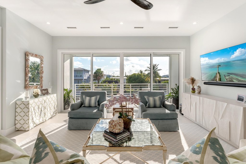 Lower Matecumbe, Florida, 33036, United States, 5 Bedrooms Bedrooms, ,5 BathroomsBathrooms,Residential,Forsale,2011118