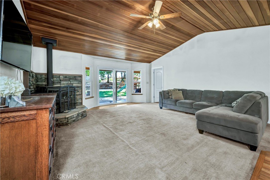 Hidden Valley Lake, California, 95467, United States, 3 Bedrooms Bedrooms, ,2 BathroomsBathrooms,Residential,Forsale,1985917