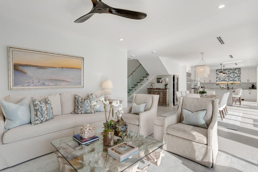 Lower Matecumbe, Florida, 33036, United States, 5 Bedrooms Bedrooms, ,5 BathroomsBathrooms,Residential,Forsale,2011118