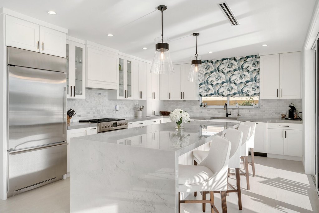 Lower Matecumbe, Florida, 33036, United States, 5 Bedrooms Bedrooms, ,5 BathroomsBathrooms,Residential,Forsale,2011118