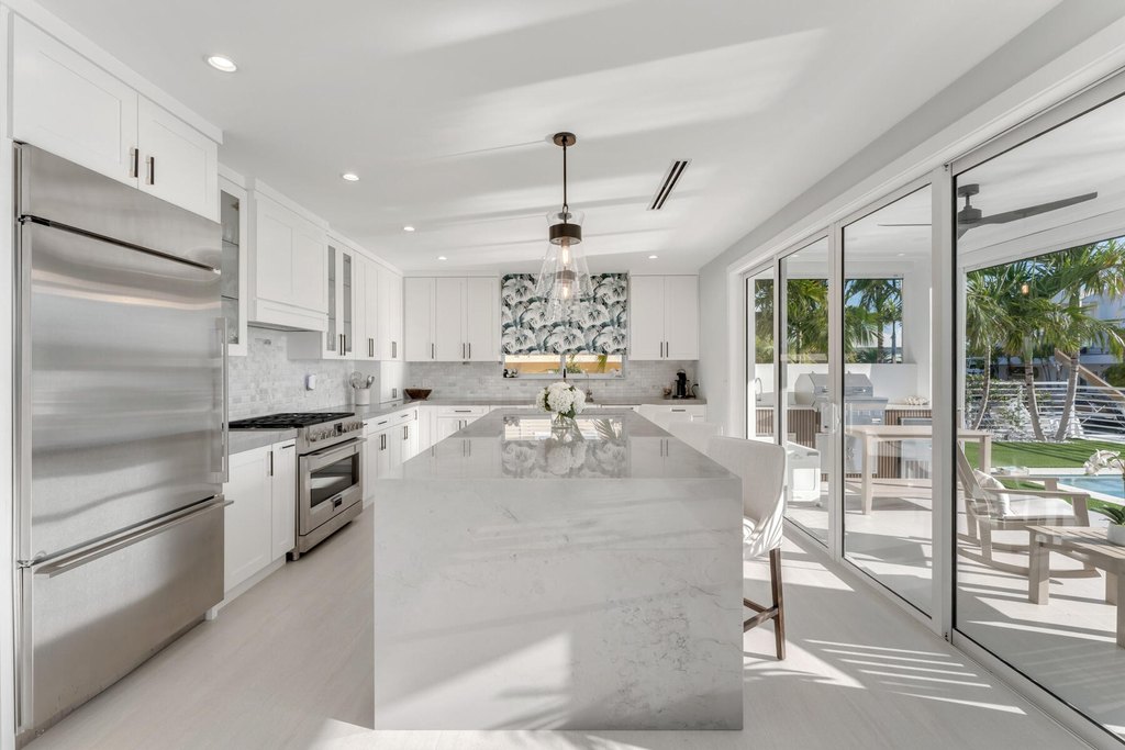 Lower Matecumbe, Florida, 33036, United States, 5 Bedrooms Bedrooms, ,5 BathroomsBathrooms,Residential,Forsale,2011118