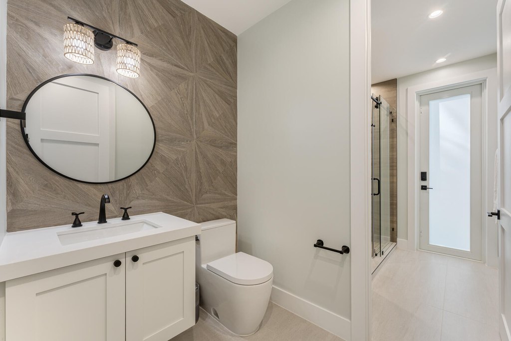 Lower Matecumbe, Florida, 33036, United States, 5 Bedrooms Bedrooms, ,5 BathroomsBathrooms,Residential,Forsale,2011118