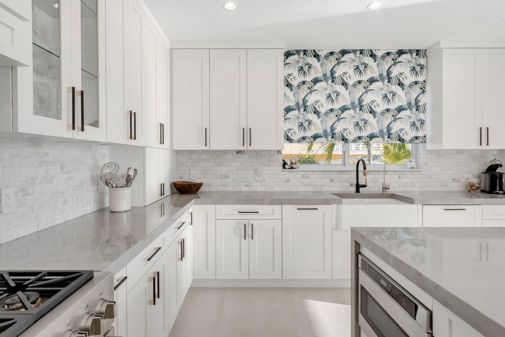 Lower Matecumbe, Florida, 33036, United States, 5 Bedrooms Bedrooms, ,5 BathroomsBathrooms,Residential,Forsale,2011118