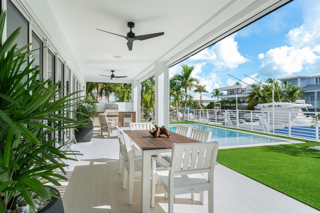 Lower Matecumbe, Florida, 33036, United States, 5 Bedrooms Bedrooms, ,5 BathroomsBathrooms,Residential,Forsale,2011118