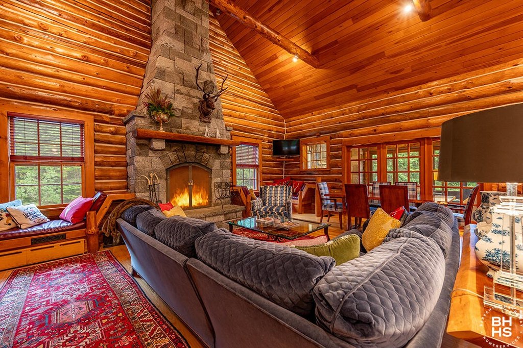 Lake Placid, New York, 12946, United States, 4 Bedrooms Bedrooms, ,3.5 BathroomsBathrooms,Residential,Forsale,1953154