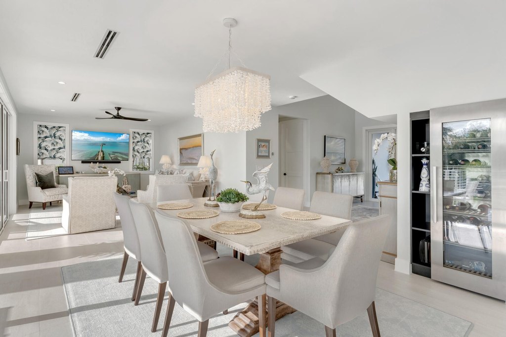 Lower Matecumbe, Florida, 33036, United States, 5 Bedrooms Bedrooms, ,5 BathroomsBathrooms,Residential,Forsale,2011118