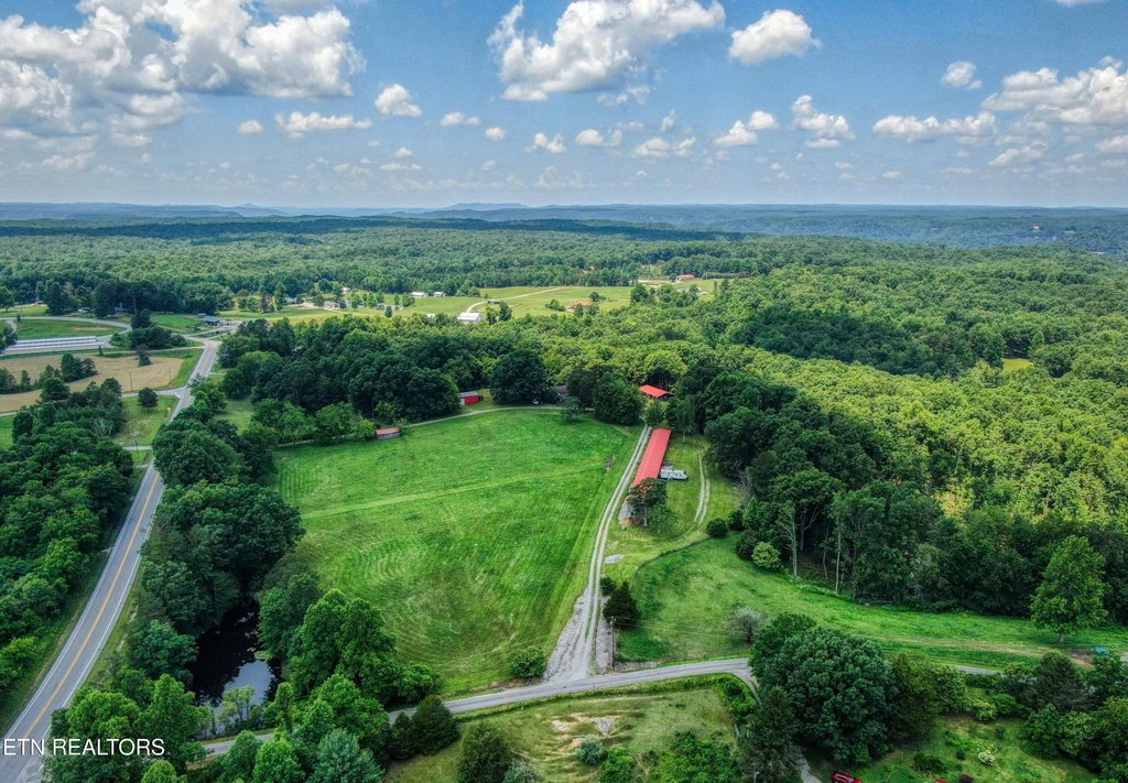 Jamestown, Tennessee, 38556, United States, 12 Bedrooms Bedrooms, ,11.5 BathroomsBathrooms,Residential,Forsale,1905421