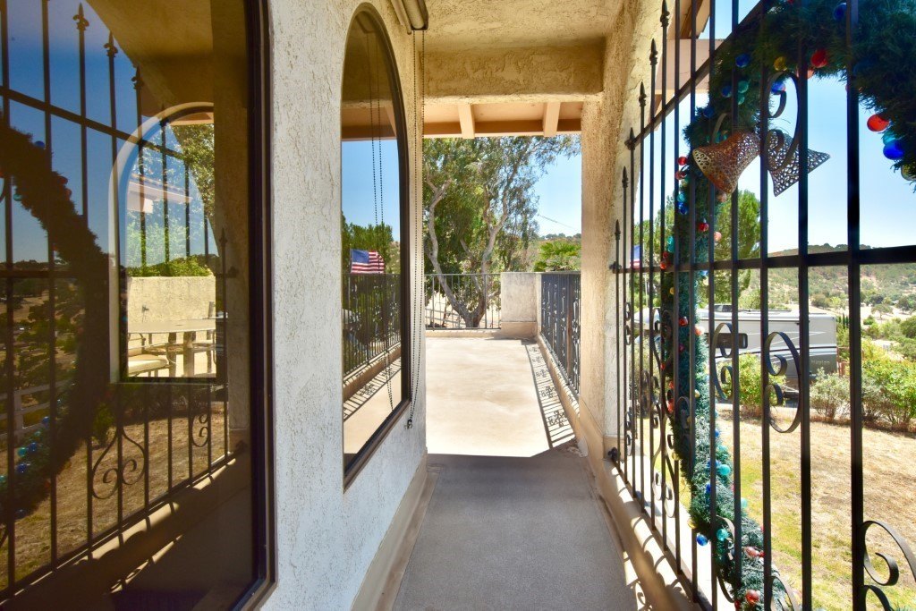 Paso Robles, California, 93446, United States, 4 Bedrooms Bedrooms, ,3.5 BathroomsBathrooms,Residential,Forsale,2004071