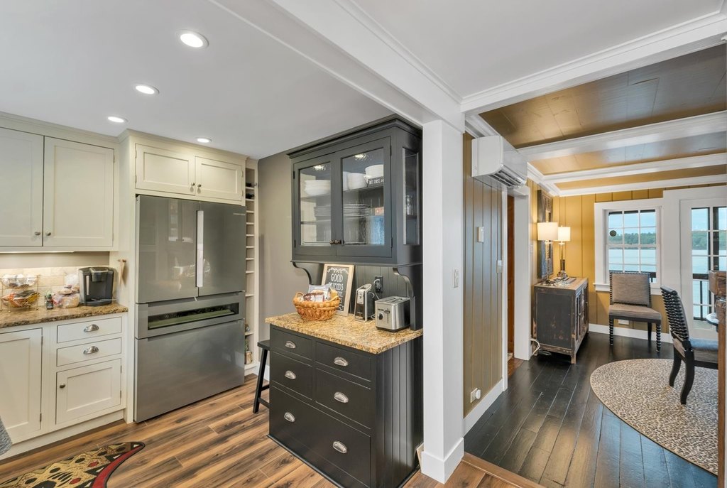Meredith, New Hampshire, 03253, United States, 7 Bedrooms Bedrooms, ,5.5 BathroomsBathrooms,Residential,Forsale,1893888