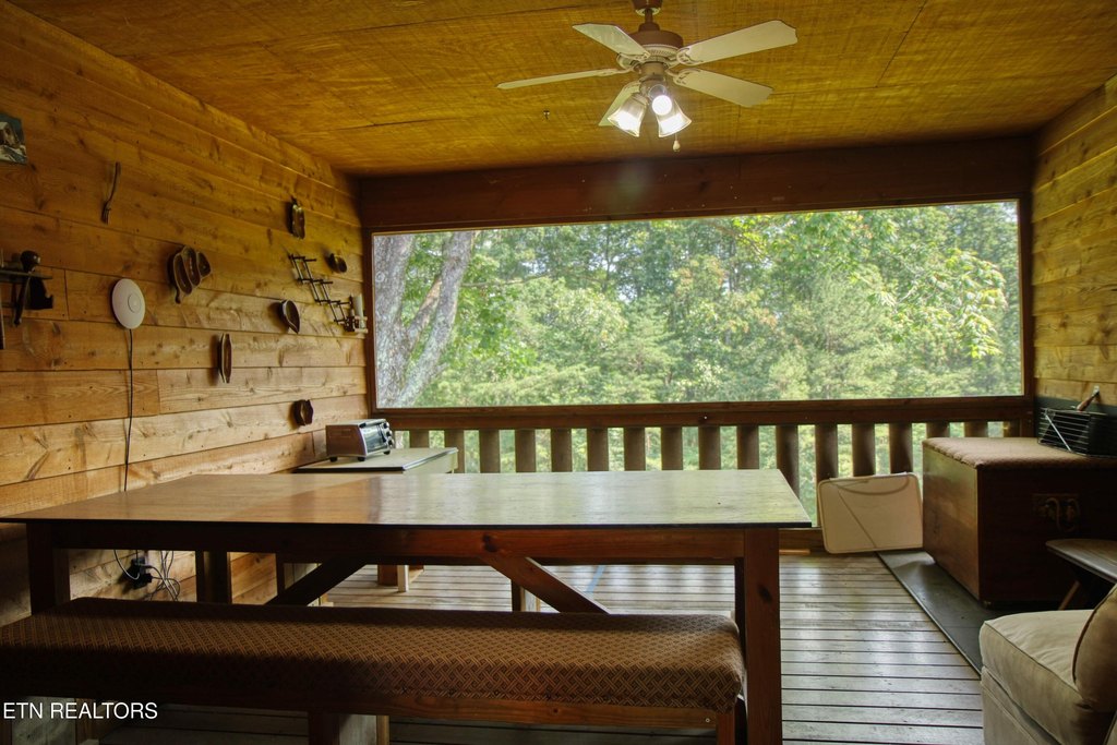 Jamestown, Tennessee, 38556, United States, 12 Bedrooms Bedrooms, ,11.5 BathroomsBathrooms,Residential,Forsale,1905421