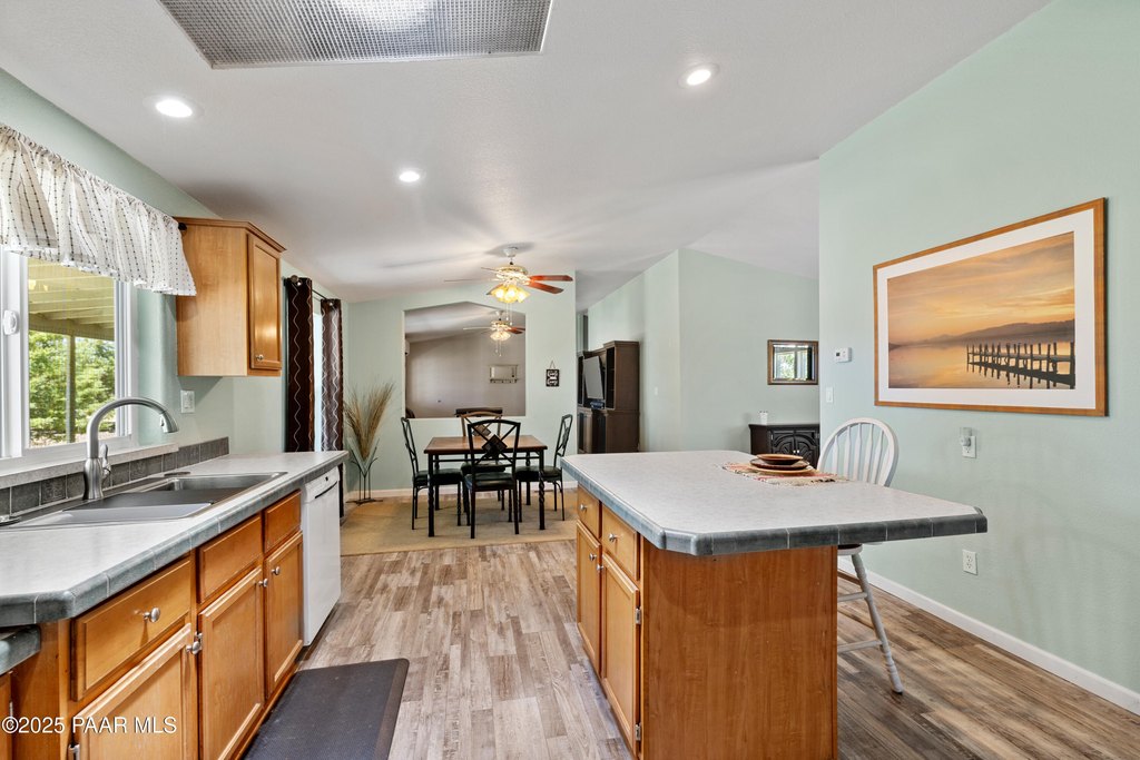 Chino Valley, Arizona, 86323, United States, 4 Bedrooms Bedrooms, ,2 BathroomsBathrooms,Residential,Forsale,1903156