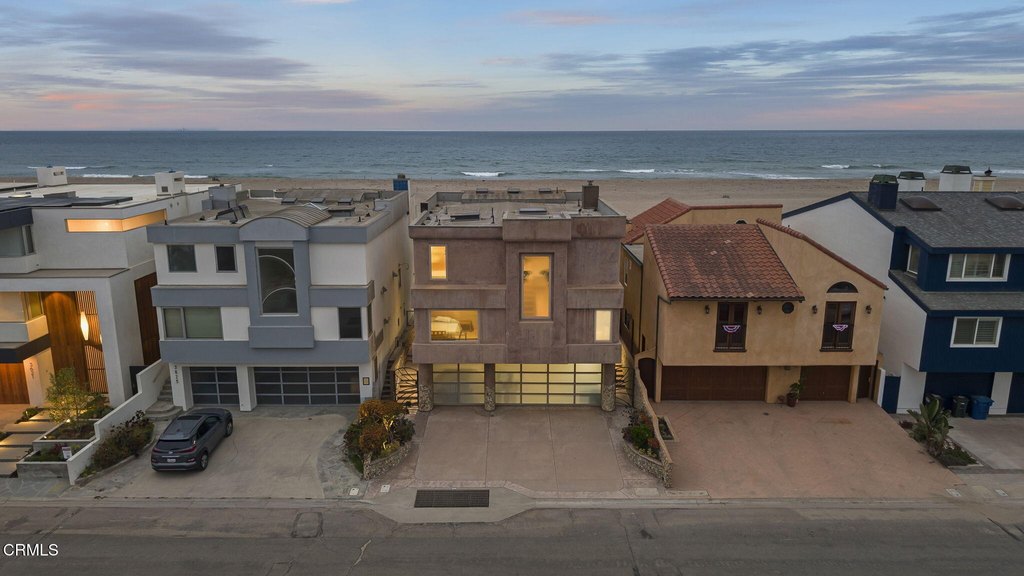Oxnard, California, 93035, United States, 4 Bedrooms Bedrooms, ,3 BathroomsBathrooms,Residential,Forsale,1909540