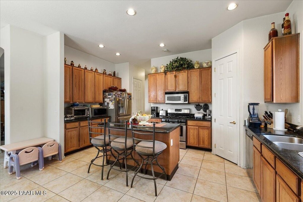 Prescott Valley, Arizona, 86314, United States, 4 Bedrooms Bedrooms, ,2 BathroomsBathrooms,Residential,Forsale,1903164