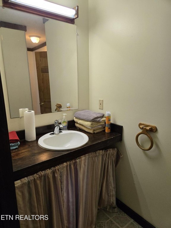 Jamestown, Tennessee, 38556, United States, 12 Bedrooms Bedrooms, ,11.5 BathroomsBathrooms,Residential,Forsale,1905421