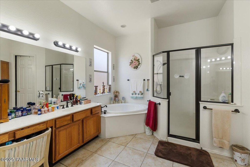 Prescott Valley, Arizona, 86314, United States, 4 Bedrooms Bedrooms, ,2 BathroomsBathrooms,Residential,Forsale,1903164