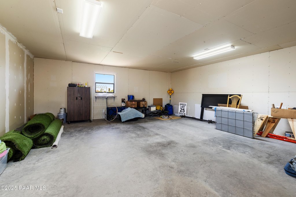Chino Valley, Arizona, 86323, United States, 4 Bedrooms Bedrooms, ,2 BathroomsBathrooms,Residential,Forsale,1903156