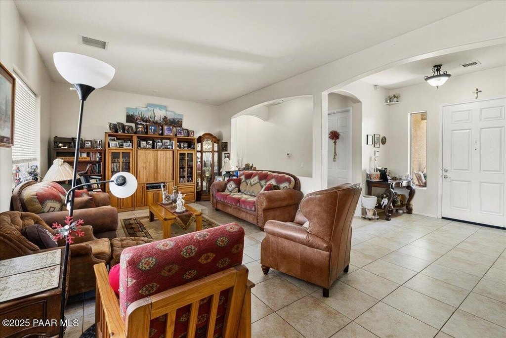 Prescott Valley, Arizona, 86314, United States, 4 Bedrooms Bedrooms, ,2 BathroomsBathrooms,Residential,Forsale,1903164