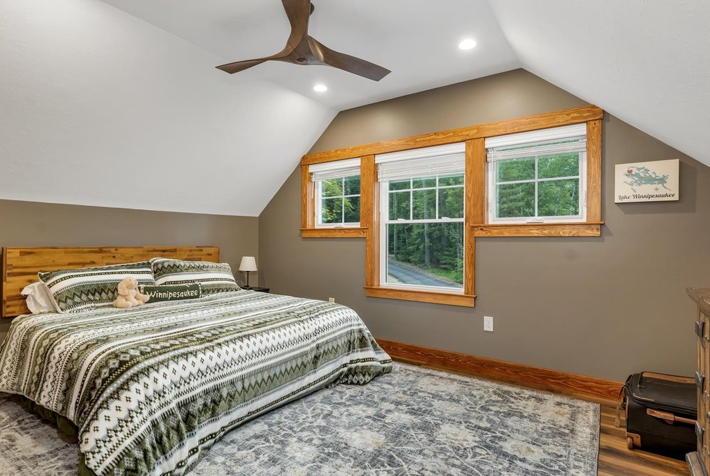Meredith, New Hampshire, 03253, United States, 7 Bedrooms Bedrooms, ,5.5 BathroomsBathrooms,Residential,Forsale,1893888