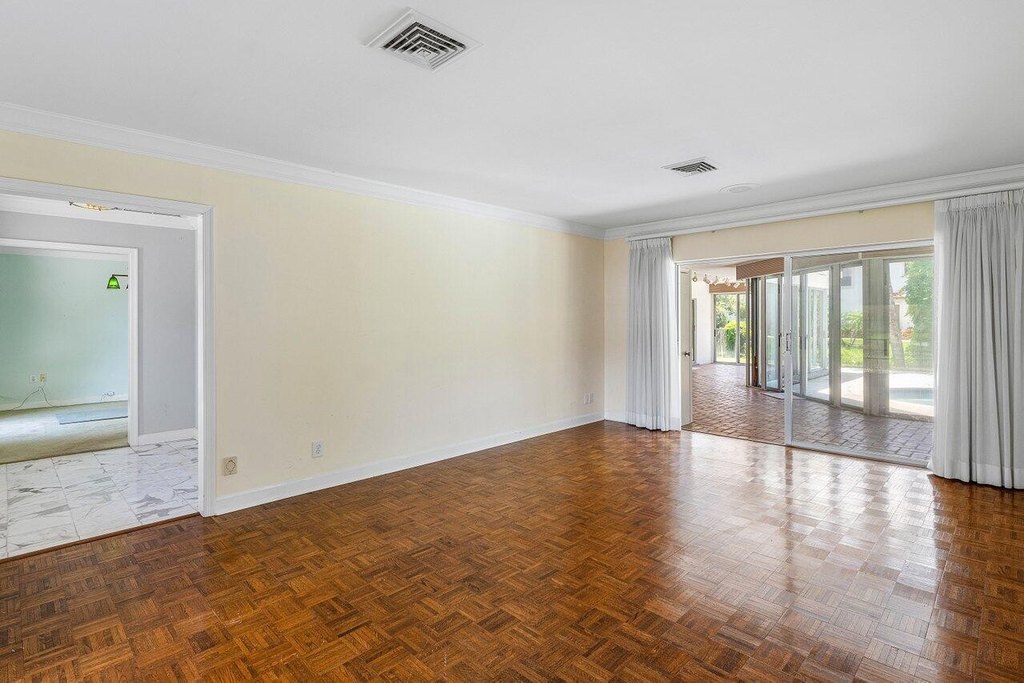 North Palm Beach, Florida, 33408, United States, 3 Bedrooms Bedrooms, ,3 BathroomsBathrooms,Residential,Forsale,1952148