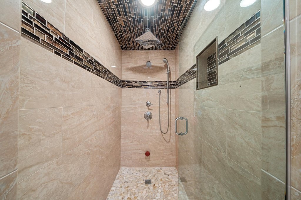 Makawao, Hawaii, 96768, United States, 4 Bedrooms Bedrooms, ,2.5 BathroomsBathrooms,Residential,Forsale,2004554